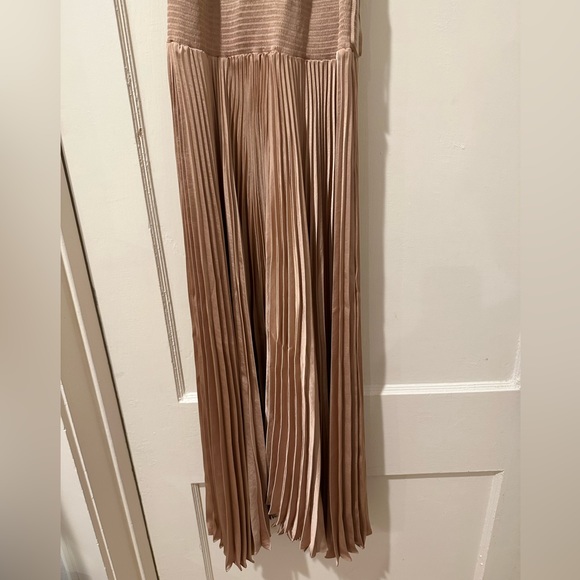 A.L.C Renzo II Sleeveless Pleated Midi Dress - Picture 6 of 8